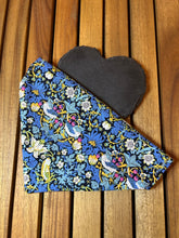 Load image into Gallery viewer, William Morris, Strawberry Thief