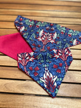 Load image into Gallery viewer, William Morris snakehead Red