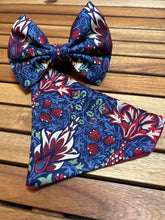 Load image into Gallery viewer, William Morris snakehead Red