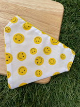 Load image into Gallery viewer, Smiley Faces