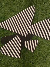 Load image into Gallery viewer, Toon toon black and white army Newcastle Bandana