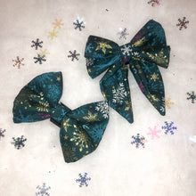 Load image into Gallery viewer, Let it snow