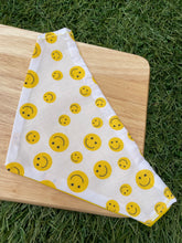 Load image into Gallery viewer, Smiley Faces