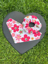 Load image into Gallery viewer, Pink Flower Print Pet Bandanas & Matching Scrunchies