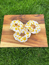 Load image into Gallery viewer, Smiley Faces