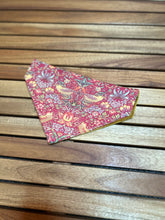 Load image into Gallery viewer, William Morris Strawberry Thief red

