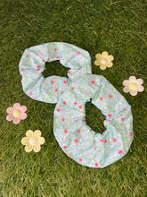 Load image into Gallery viewer, Ditsy Floral Pet Bandanas
