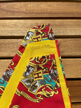 Load image into Gallery viewer, Hogwarts crest

