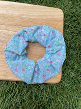 Load image into Gallery viewer, Ditsy Floral Pet Bandanas
